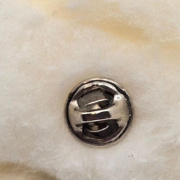 Handcrafted Hinterland Leather Flower Brooch Yellow Daffodil Pearl Canada w/ Box - Picture 6 of 8